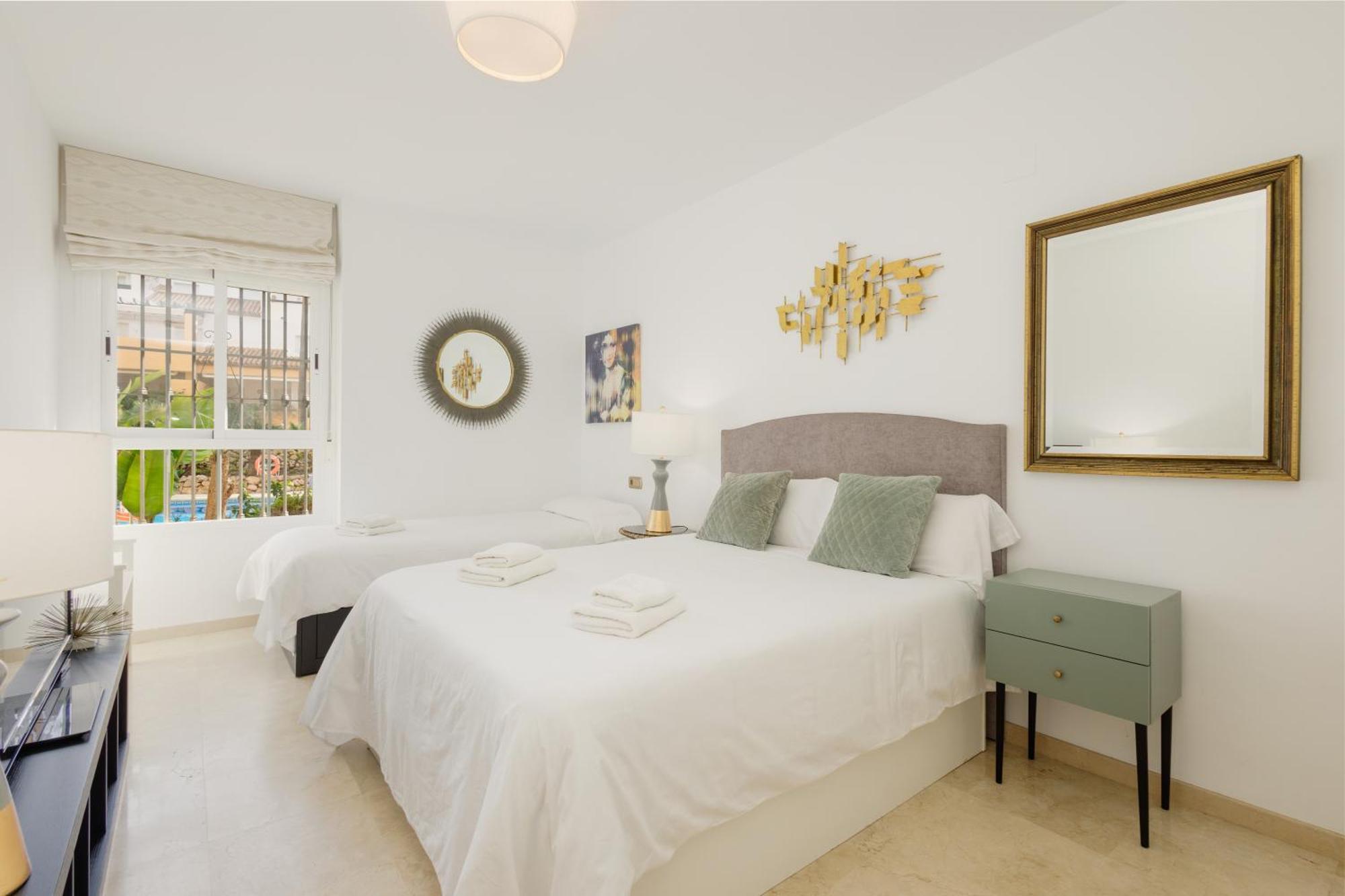 First Line With Direct Access To The Pool And Private Garden Apartamento *