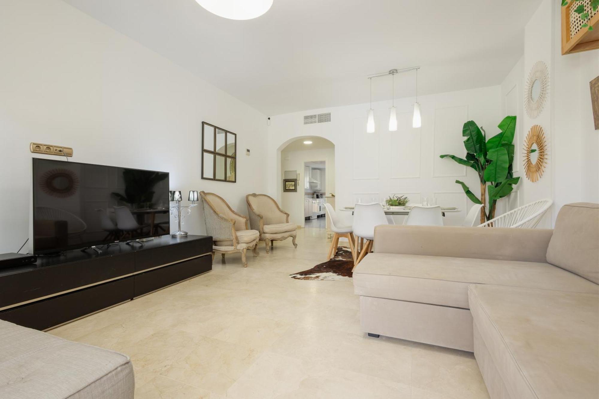Apartamento First Line With Direct Access To The Pool And Private Garden
